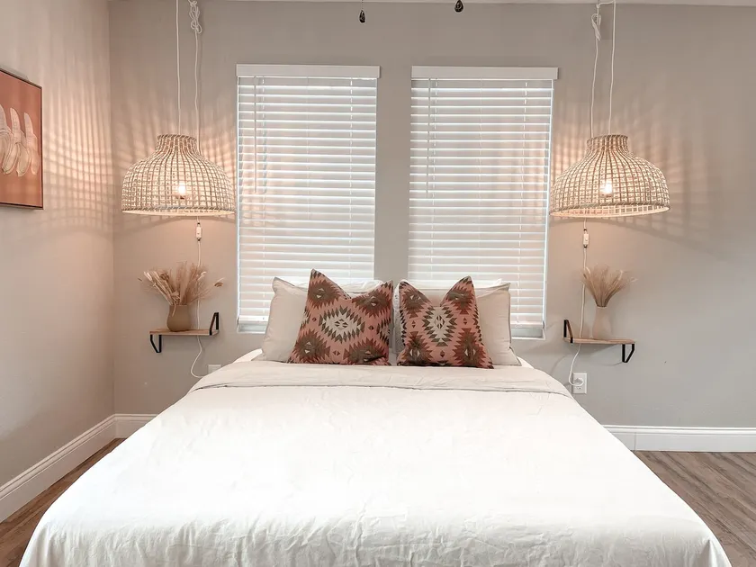 - The Magnolia - Fort Worth, TX | Same Day Booking - Image 1