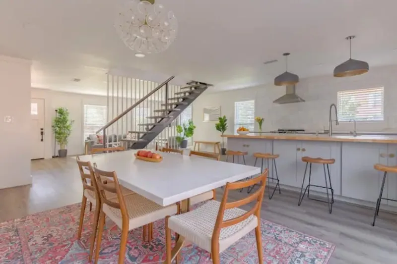 Contemporary Home in Energy Corridor w/ Fast Wi-fi - Image 1