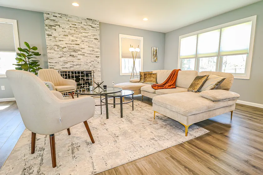 Lavish Spacious Home Near Town • Game Room • 4BR - Image 1