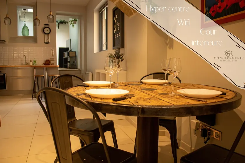 Le Triplex – 4 people – Wi-Fi – Downtown - Image 1