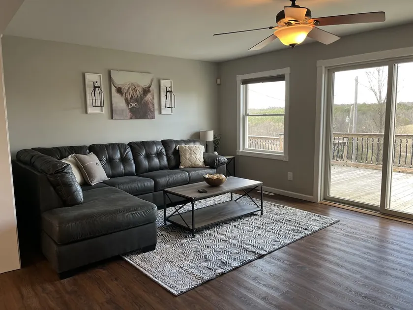 Pattor Hill Haven, 3BR 2.5B, Private Patio - Image 1