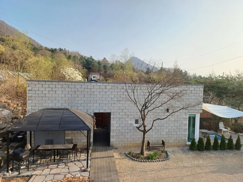 Only private house - Image 1