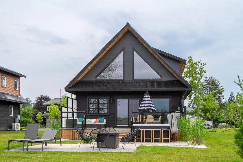 Riverside Cabin 3 - Image 1