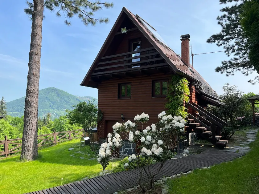 Kunčice cottage with beautiful views and a pool - Image 1