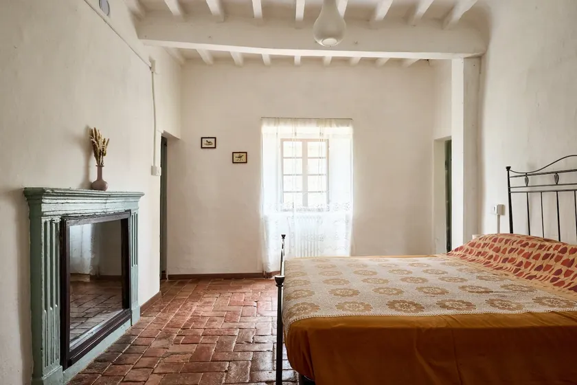 Bright apartment in an ancient mountain village - Image 1