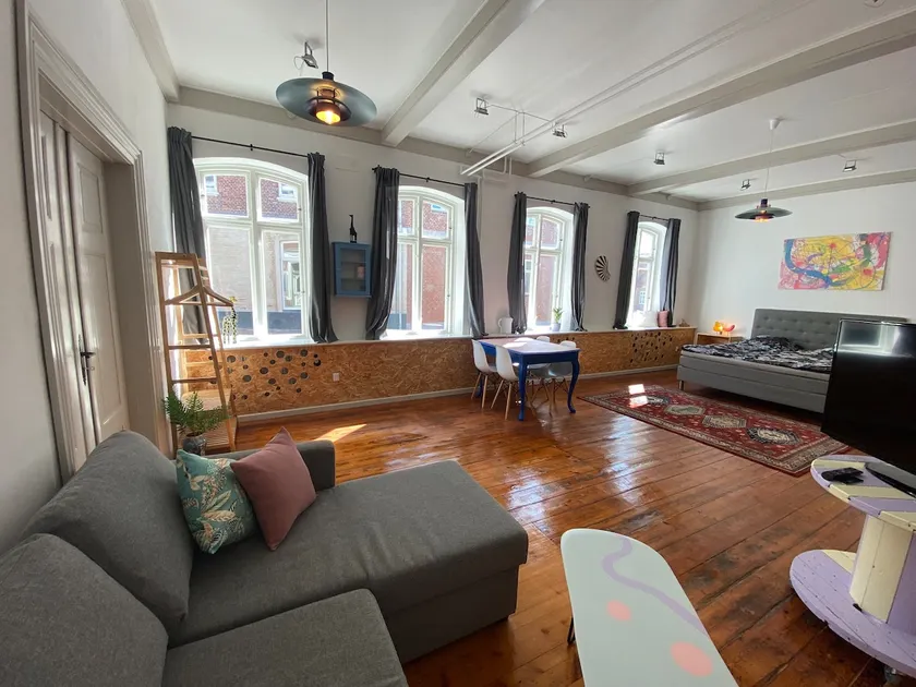 Gallery studio in the heart of Højer (no kitchen) - Image 1