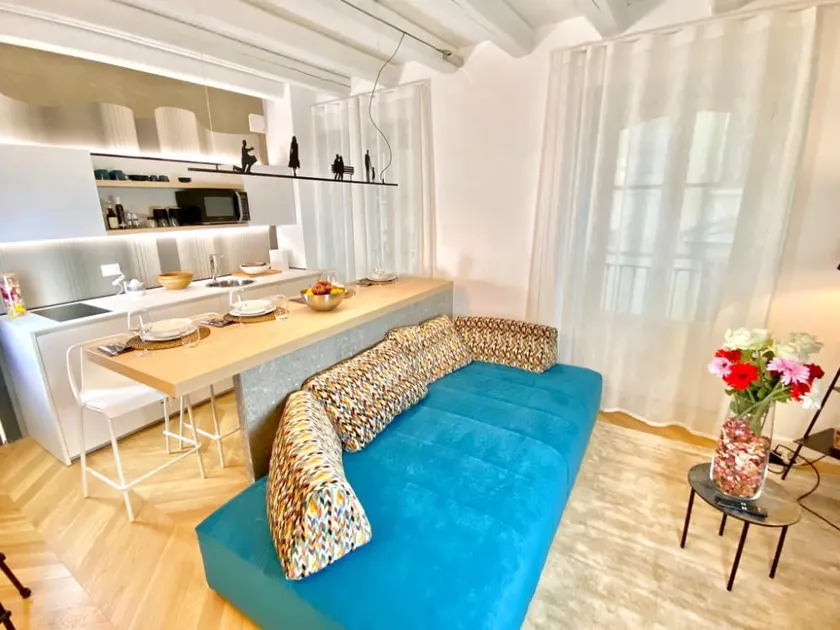 Apartment 1 min from the Duomo in the heart of the historic center - Image 1