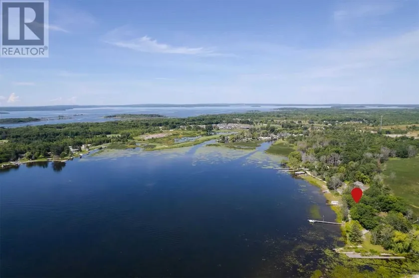 Waterfront Cottage - Image 1