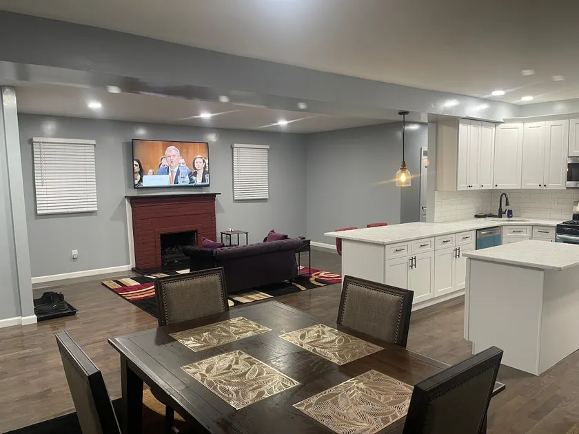 Lurelton Luxury - Image 1