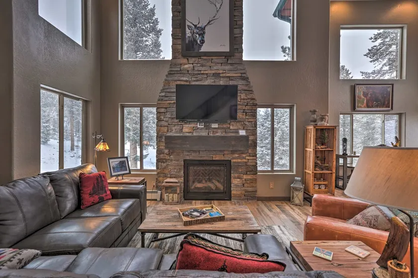 Coyote Cottage Retreat, Hot Tub, Deck, MTN Views - Image 1
