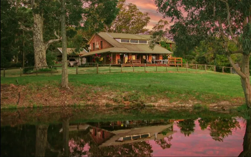 Hillside homestead farm stay - Image 1