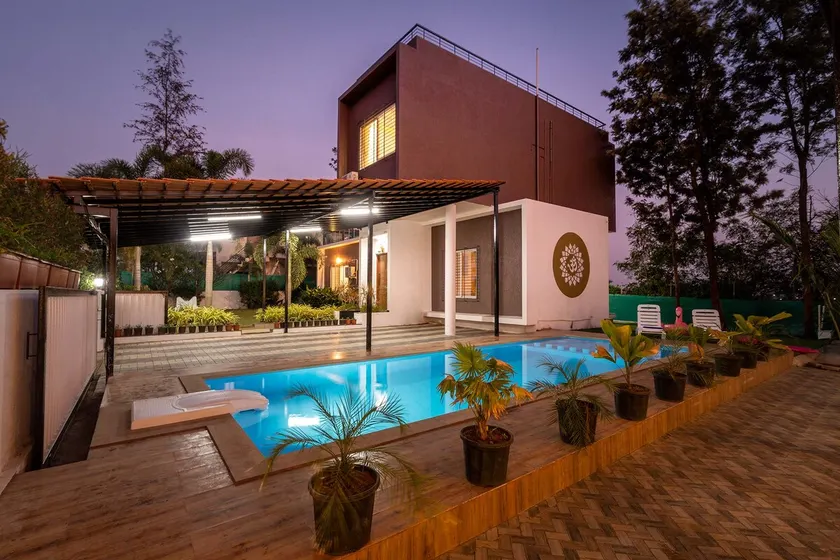 3BR-Sunset Wine-w/pool-BBQ-Nashik - Image 1