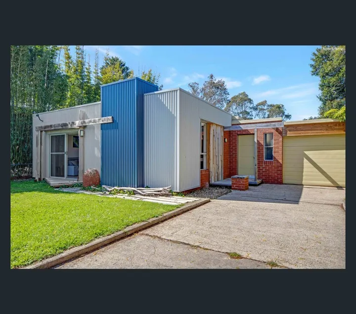 new furnishings-entertain on covered private deck - Image 1