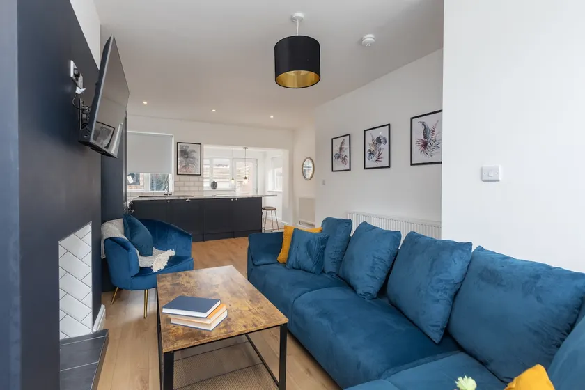 The Vibrant House - Image 1