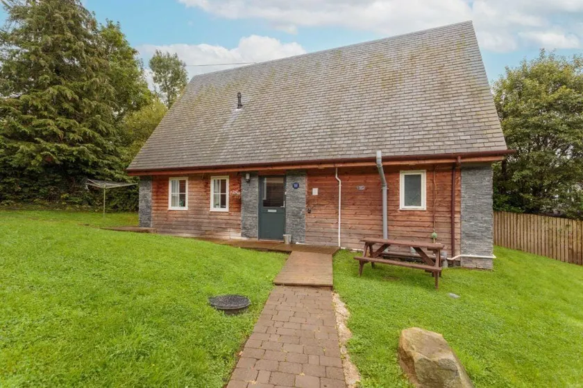 Ptarmigan Lodge - Image 1