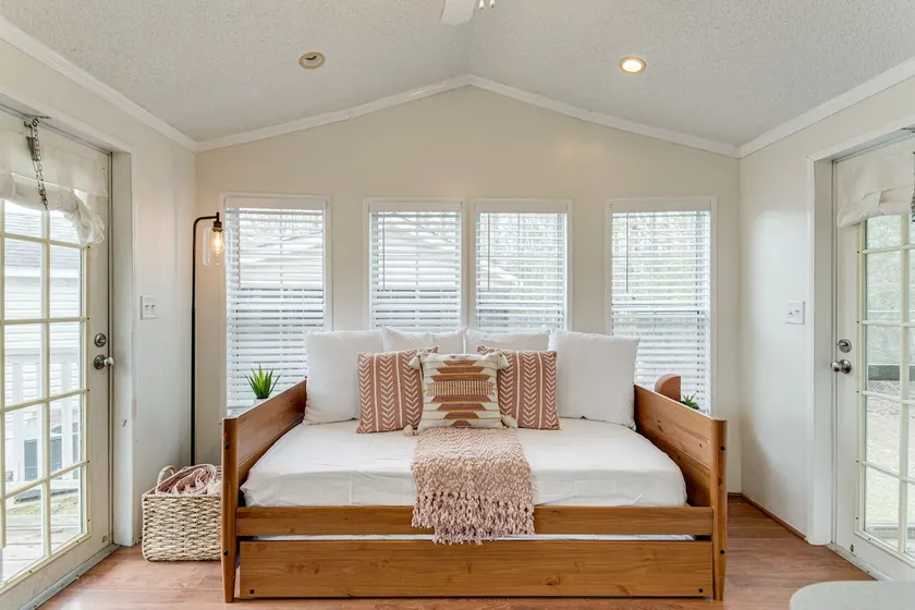 Visit 100 Aker Woods and Stay at Winnie Cottage! - Image 1