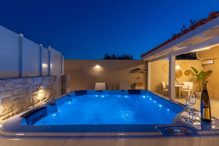 Konstantinos luxury suite - Image 1