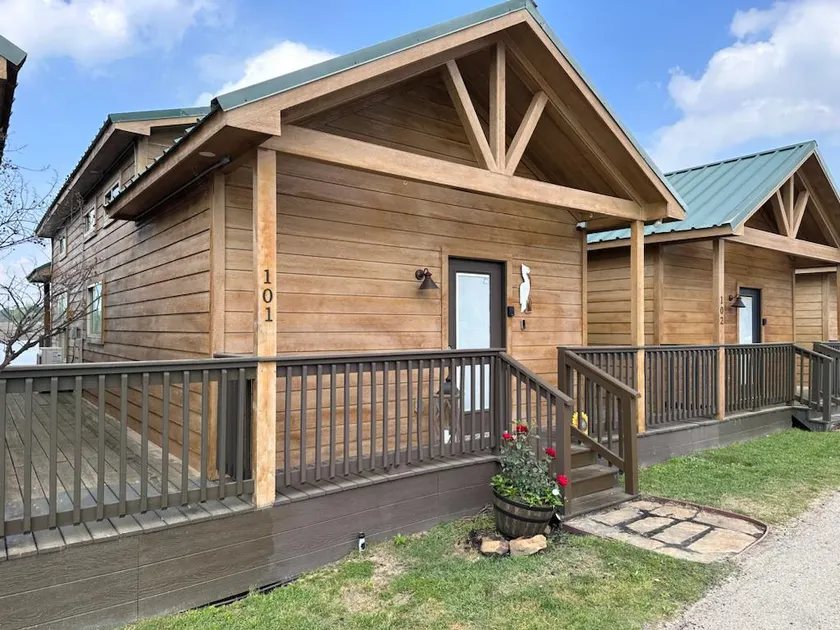 The Seagull Cabin - Image 1