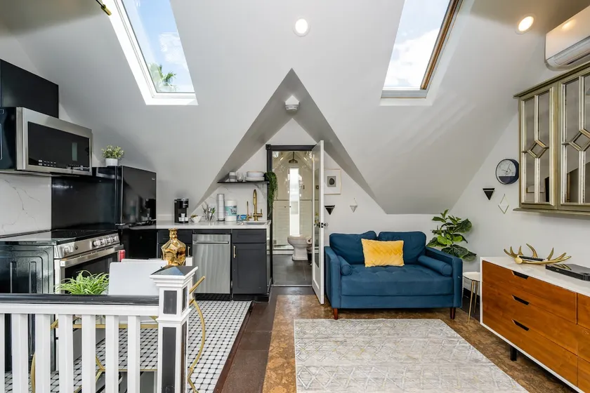The Loft at RoseManor| Workspace | Outdoor Seating - Image 1