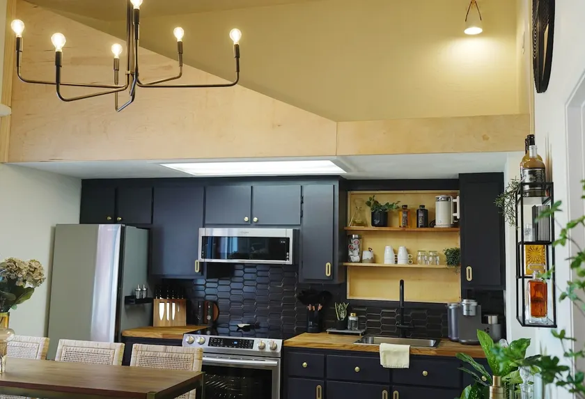 Downtown Vaulted Luxe Haus-near Napa - Image 1