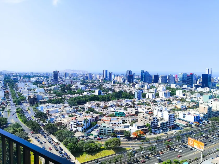 Sky Lima 28 - Strategic Location in Lima - Image 1