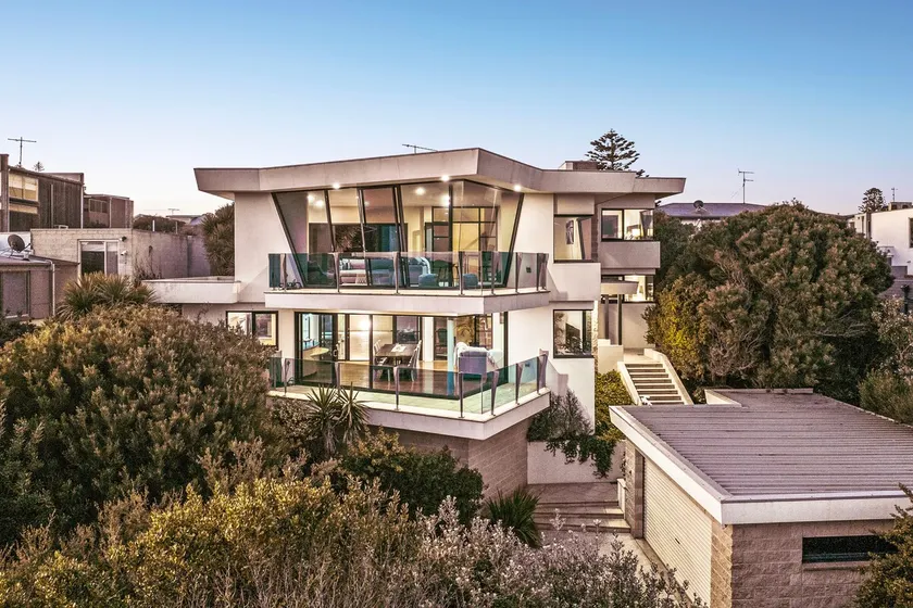 Orton Oceanview Luxury Retreat - Image 1