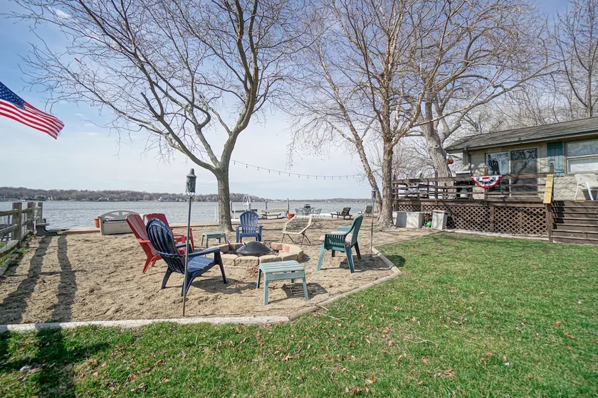 Mineola Manor - Image 1