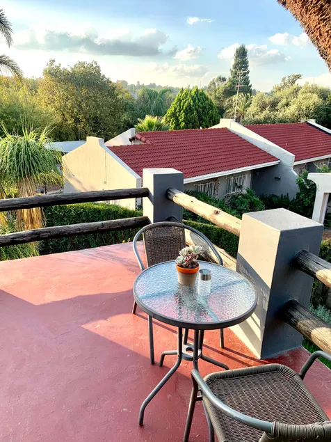 Modern Guest Suite - Image 1