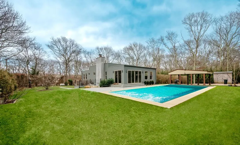 Hamptons Retreat w/ Heated Pool Near Village - Image 1