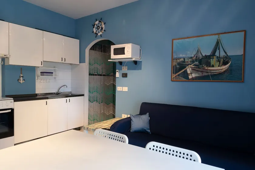 Two-room apartment a stone's throw from the shore! - Image 1