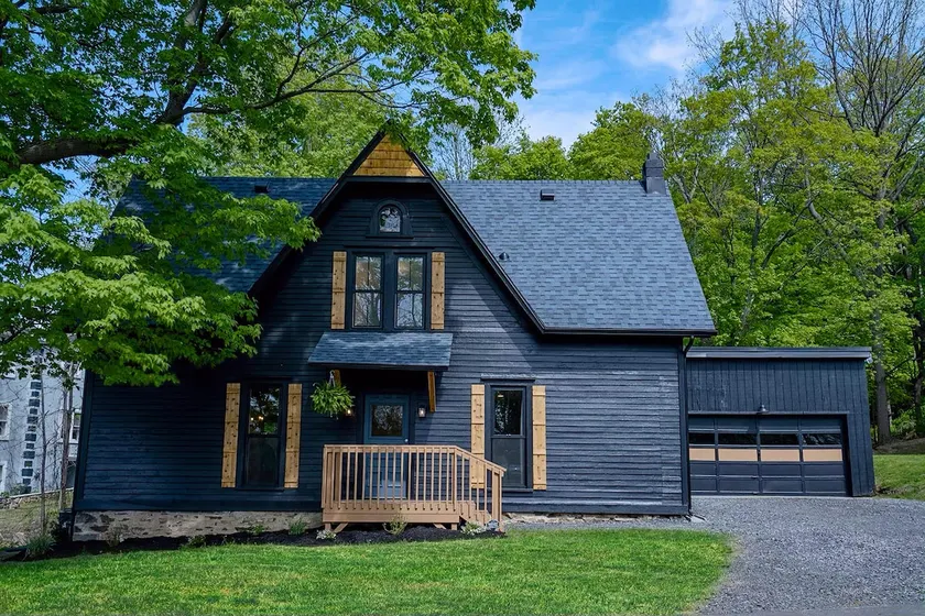 The Onyx Chalet by Keuka Lake - Image 1