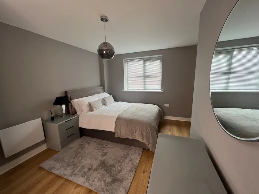 Royal Birkdale Open 2026: 2BR Flat, Parking, WiFi - Image 1