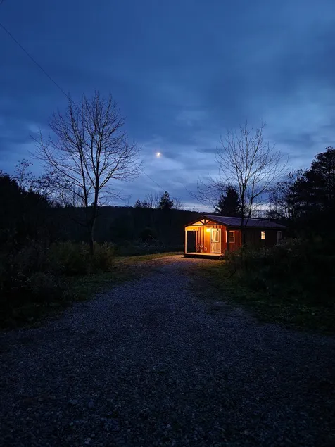 Forest Moon Cottage - Image 1