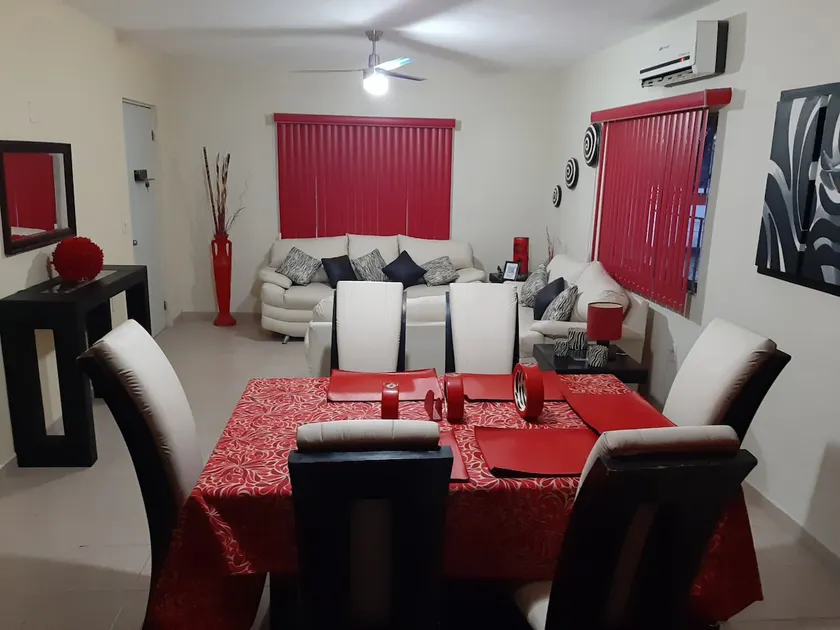 Casa Girasoles Near The Beach - Image 1