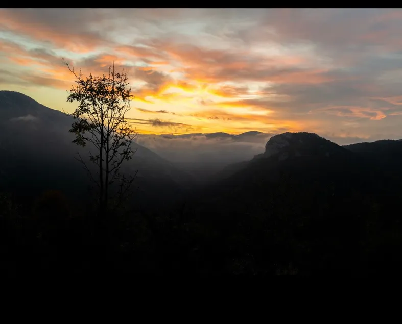 Home with Stunning Views in Salvezines - Image 1