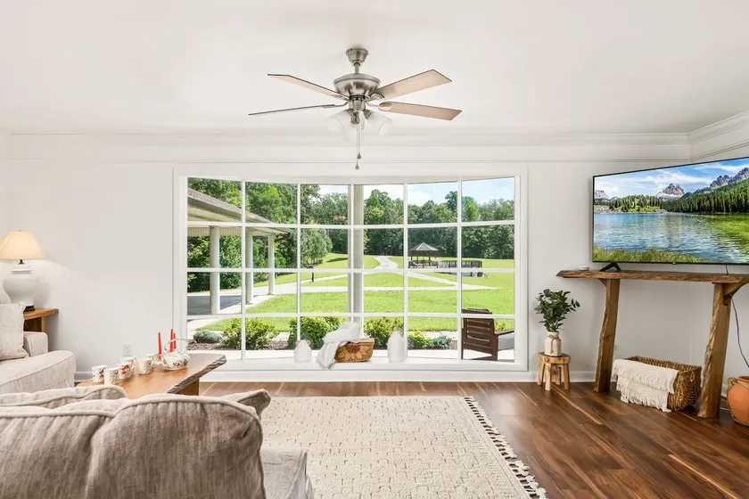 Dream Estate with Pool, Bonfire & 100 Acres Nature - Image 1