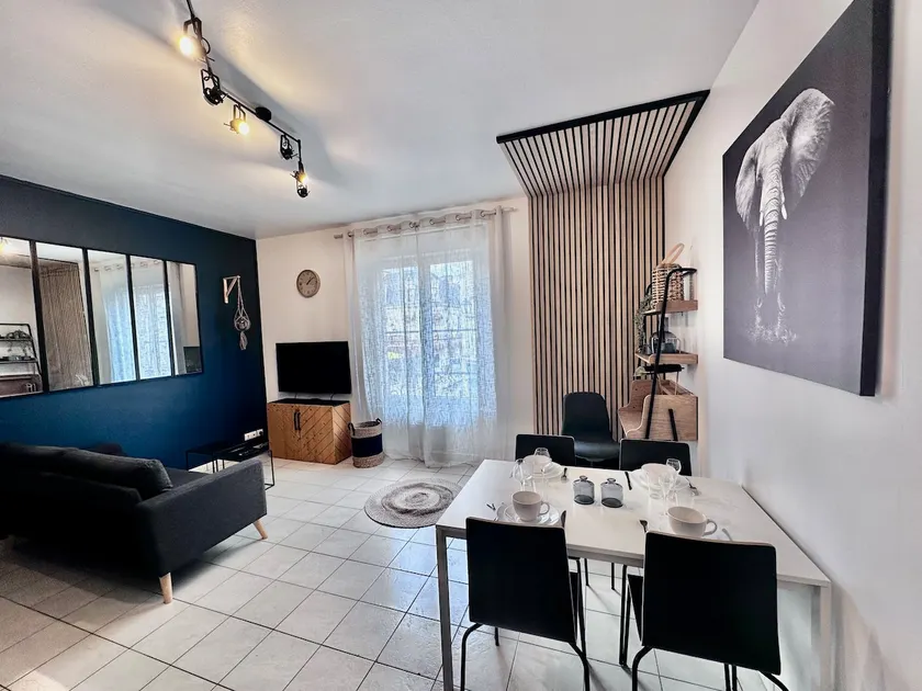 Elegant 2-room apartment for 5 people – Hypercentre/Spacious - Image 1