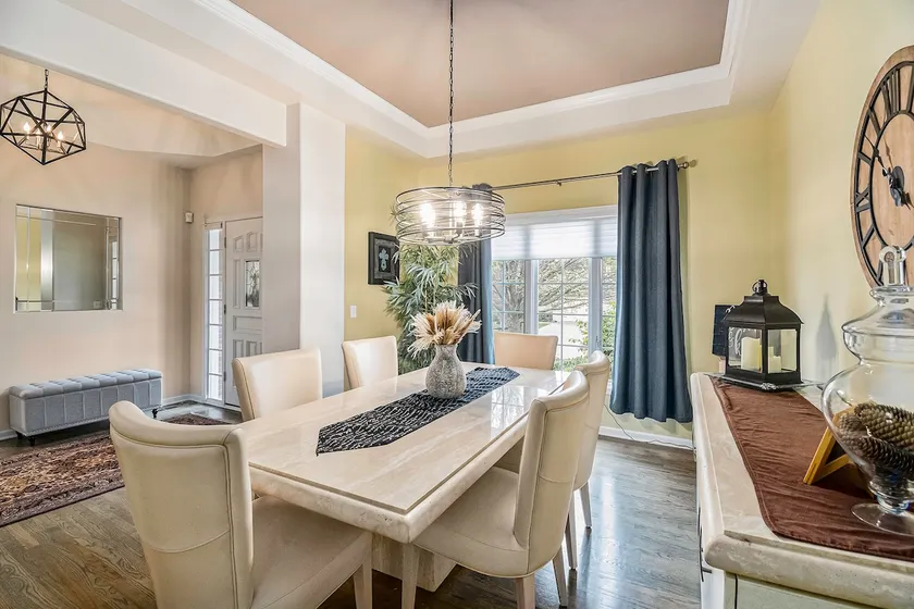 Home Away from Home | 5 bed w/ Game Room & Bar - Image 1