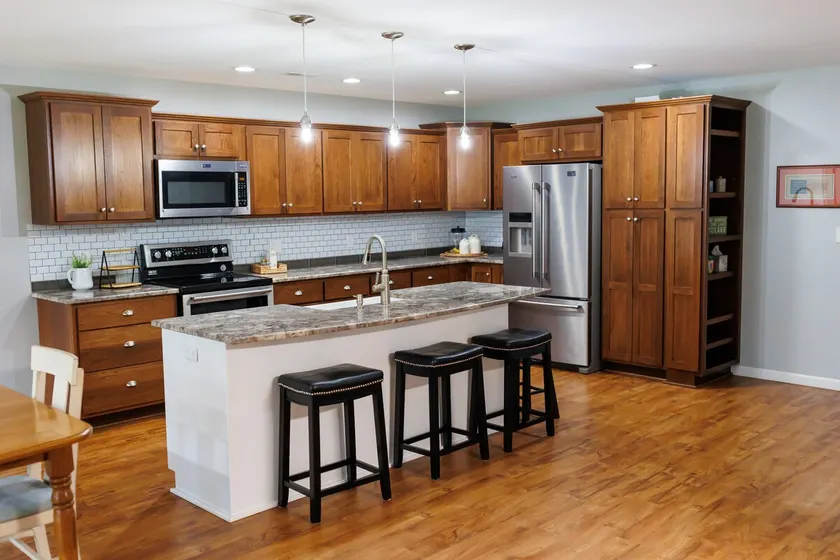 Ultimate Country Home with a 4800 sq.ft shed- pickle ball, corn hole, and more!! - Image 1
