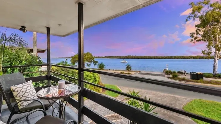 Fisher River Front - Image 1