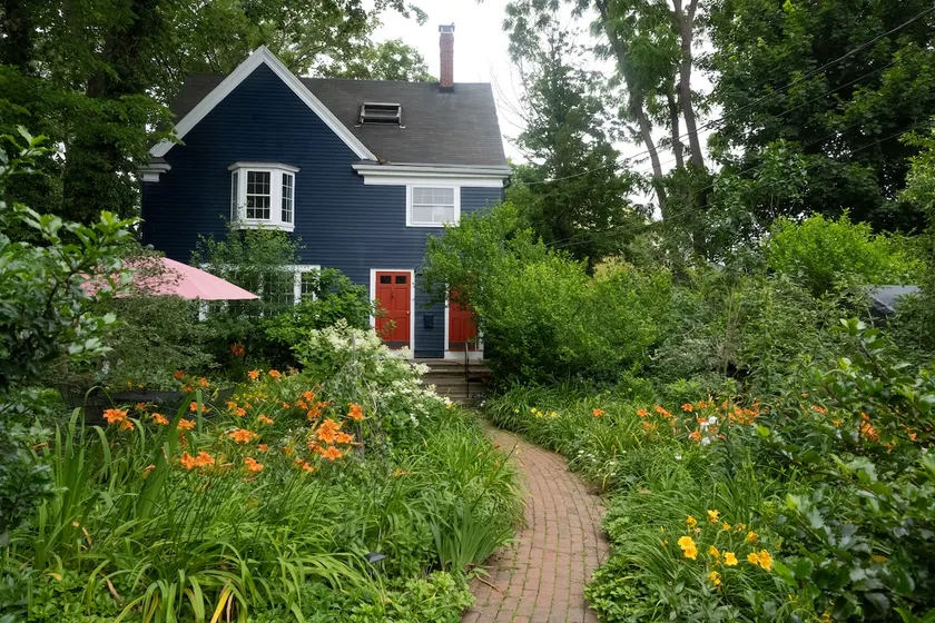 Old Town Gardens, Private Getaway - Image 1