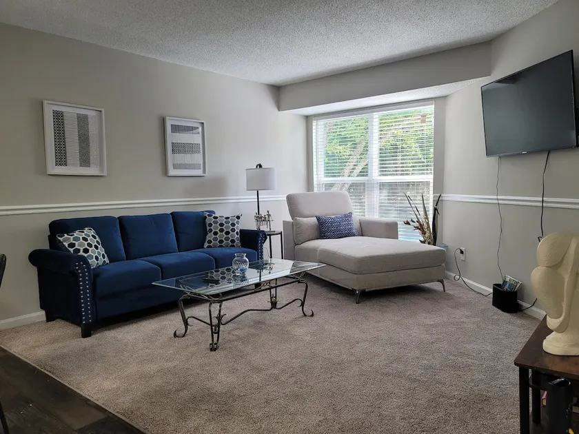 Cozy Spot close to Uptown QC! - Image 1