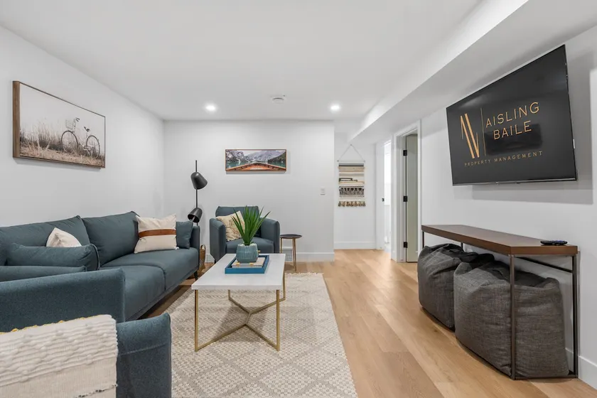 The Duchess | 5 Min from Chinook | Upscale | Pets - Image 1