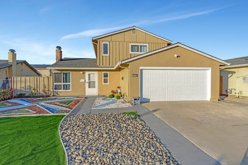 Nice House 4/2 baths, free Wi-Fi/Parking/ Washer - Image 1
