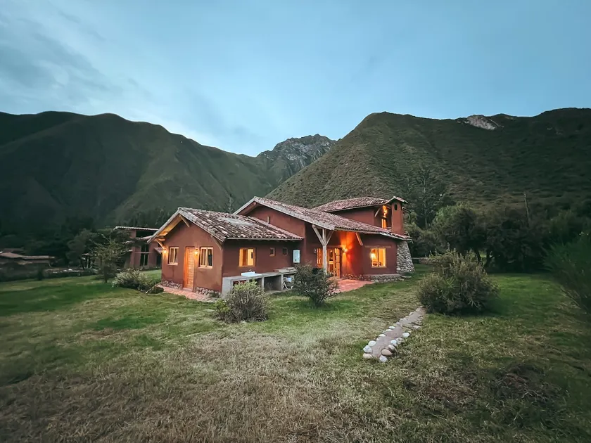 Sacred Valley's peaceful villa - Image 1