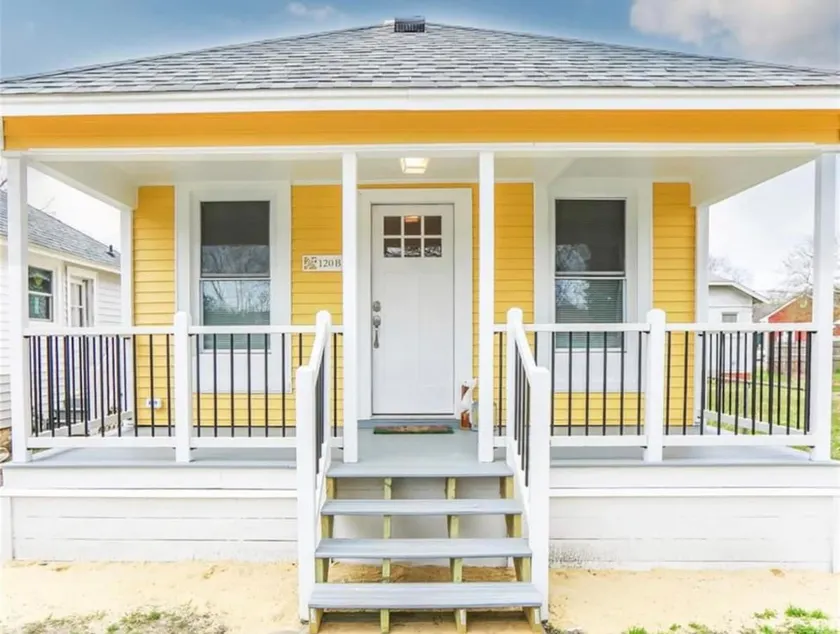 Tiny Home In Buckroe Beach - Image 1
