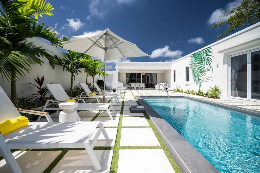 7 min walk to Beach/New Luxury Villa/ Sleeps 10 - Image 1