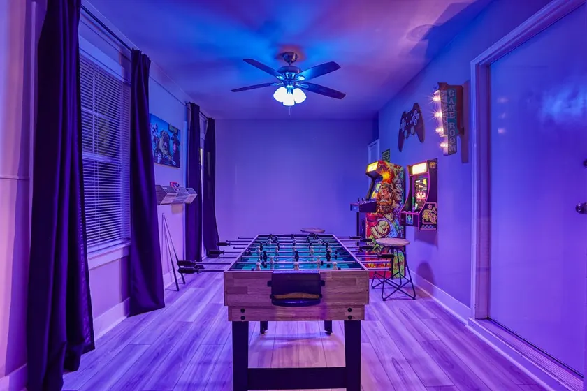 Stay + Play Savannah - Game Room Getaway + Yard - Image 1
