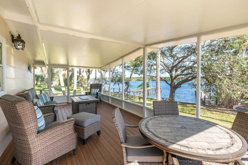 Riverside Cottage - Resort Style Vacation - Image 1