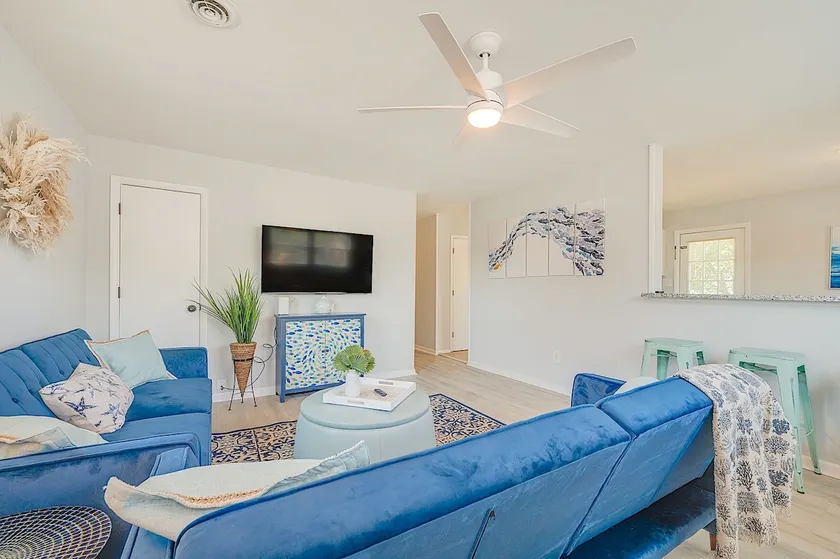 Buckroe Bungalow Escape to the Beach 2mins Away - Image 1